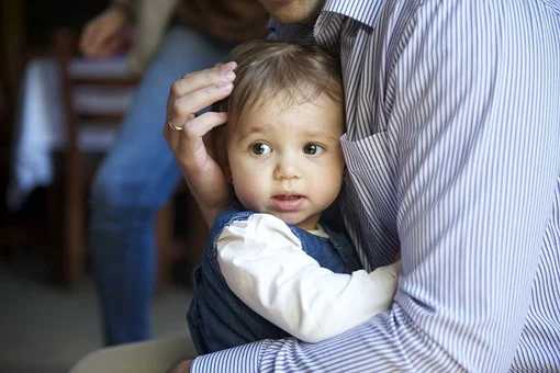 孩子上学总被笑话，对于恼人的大舌头该如何是