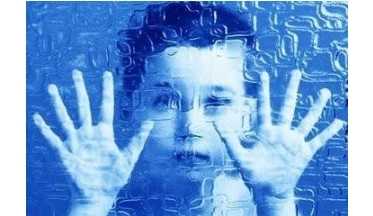 这些属于自闭症儿童的表现，你们家孩子中招了吗？