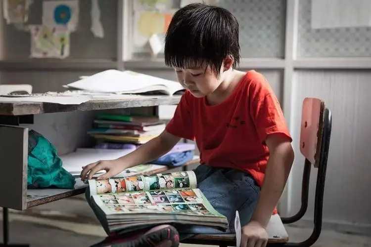 厦门中心：自闭症是先天的，还是后天因素引起的？